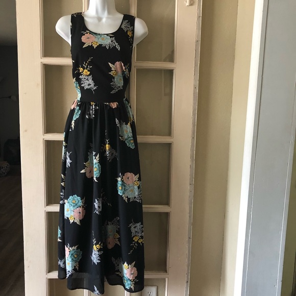 torrid Dresses & Skirts - Torrid Floral Dress